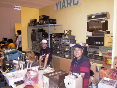 Long time Tokyo International Amateur Radio Association (TIARA) member Toshi Yamada, JA1FTC, is selling off just part of his extensive collection of "classic" rigs.