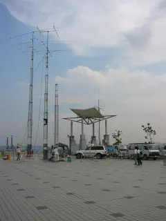 antennas on the roof, along with the EDC Force 12 van