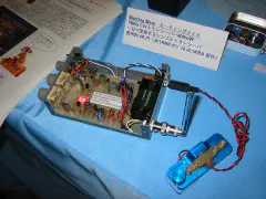 JF1RNR 7MHz CW Meeting Mate transceiver built by JL1KRA. The Meeting Mate is VXO controlled and is capable of about 500 mW output with a 9V supply.