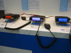 Alinco DR-635 and DR-620 showing off the LCD lighting options