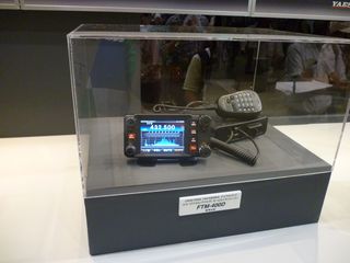 Yaesu FTM-400D digital V/U radio